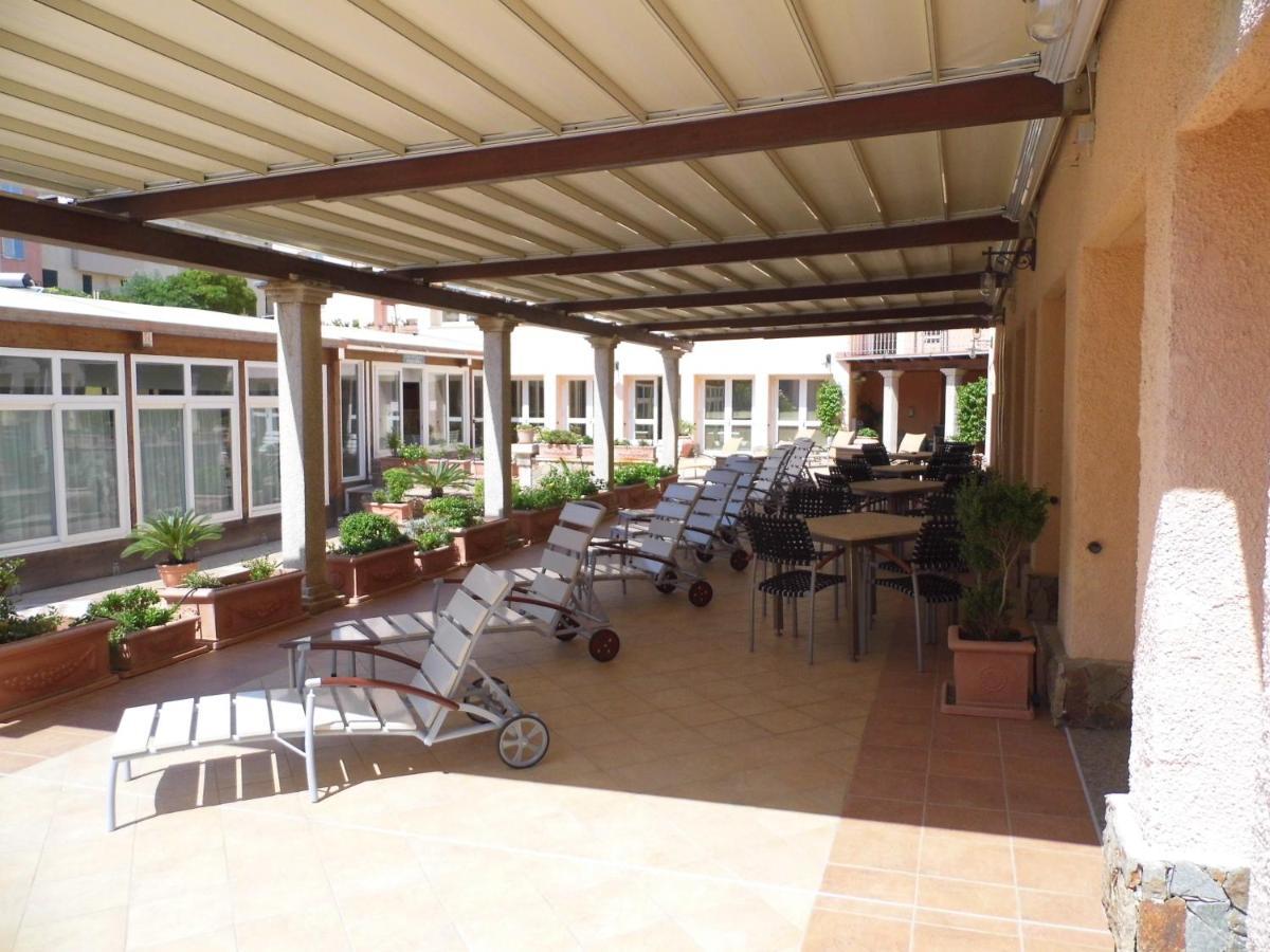 Le Nereidi Hotel & Residence Con Piscina-Tennis-Fitness-Parcheggio Coperto-Sala Conferenze La Maddalena  Dış mekan fotoğraf