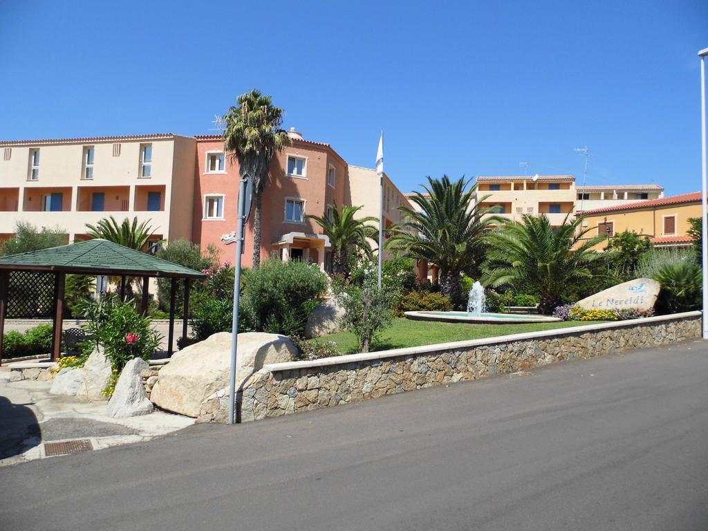 Le Nereidi Hotel & Residence Con Piscina-Tennis-Fitness-Parcheggio Coperto-Sala Conferenze La Maddalena  Dış mekan fotoğraf