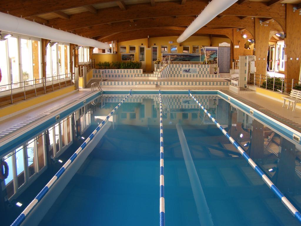 Le Nereidi Hotel & Residence Con Piscina-Tennis-Fitness-Parcheggio Coperto-Sala Conferenze La Maddalena  Dış mekan fotoğraf
