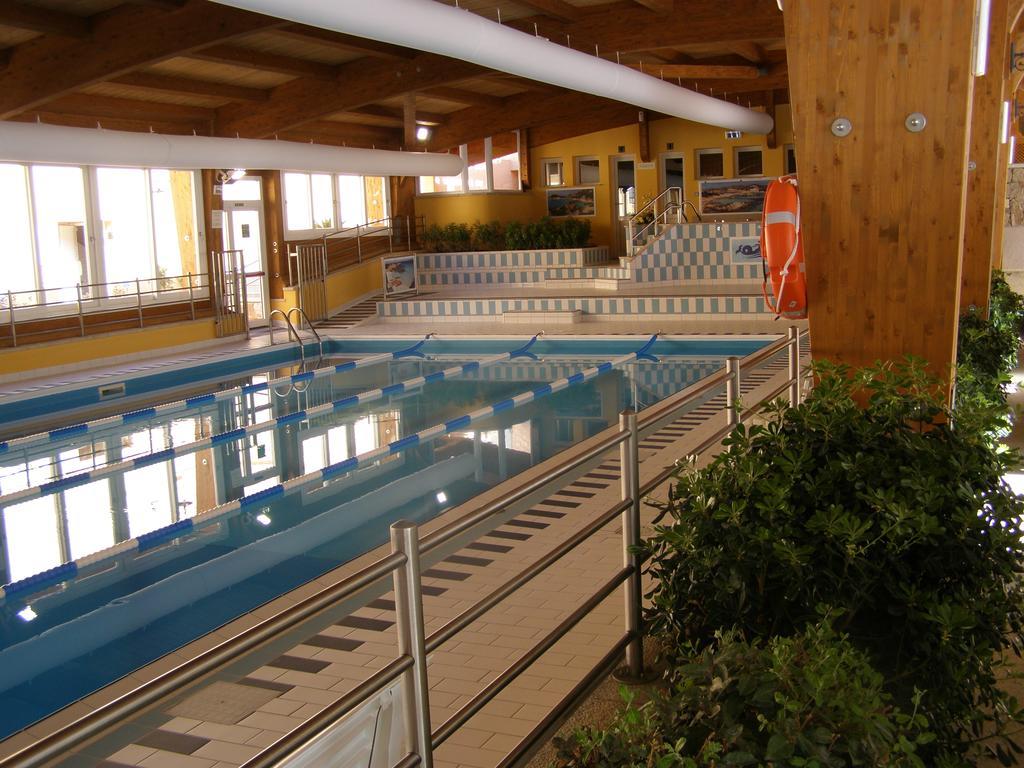 Le Nereidi Hotel & Residence Con Piscina-Tennis-Fitness-Parcheggio Coperto-Sala Conferenze La Maddalena  Dış mekan fotoğraf