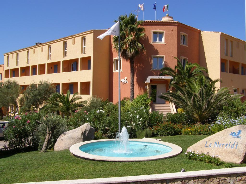 Le Nereidi Hotel & Residence Con Piscina-Tennis-Fitness-Parcheggio Coperto-Sala Conferenze La Maddalena  Dış mekan fotoğraf